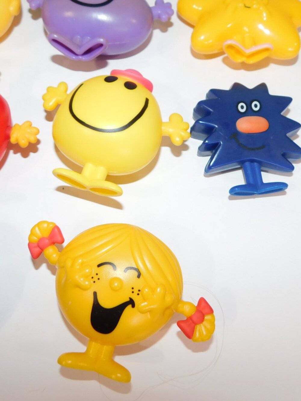 Lot 21  McDonalds Mr. Men & Little Miss Toy Figures and Cups R. Hargreaves - Picture 8 of 8